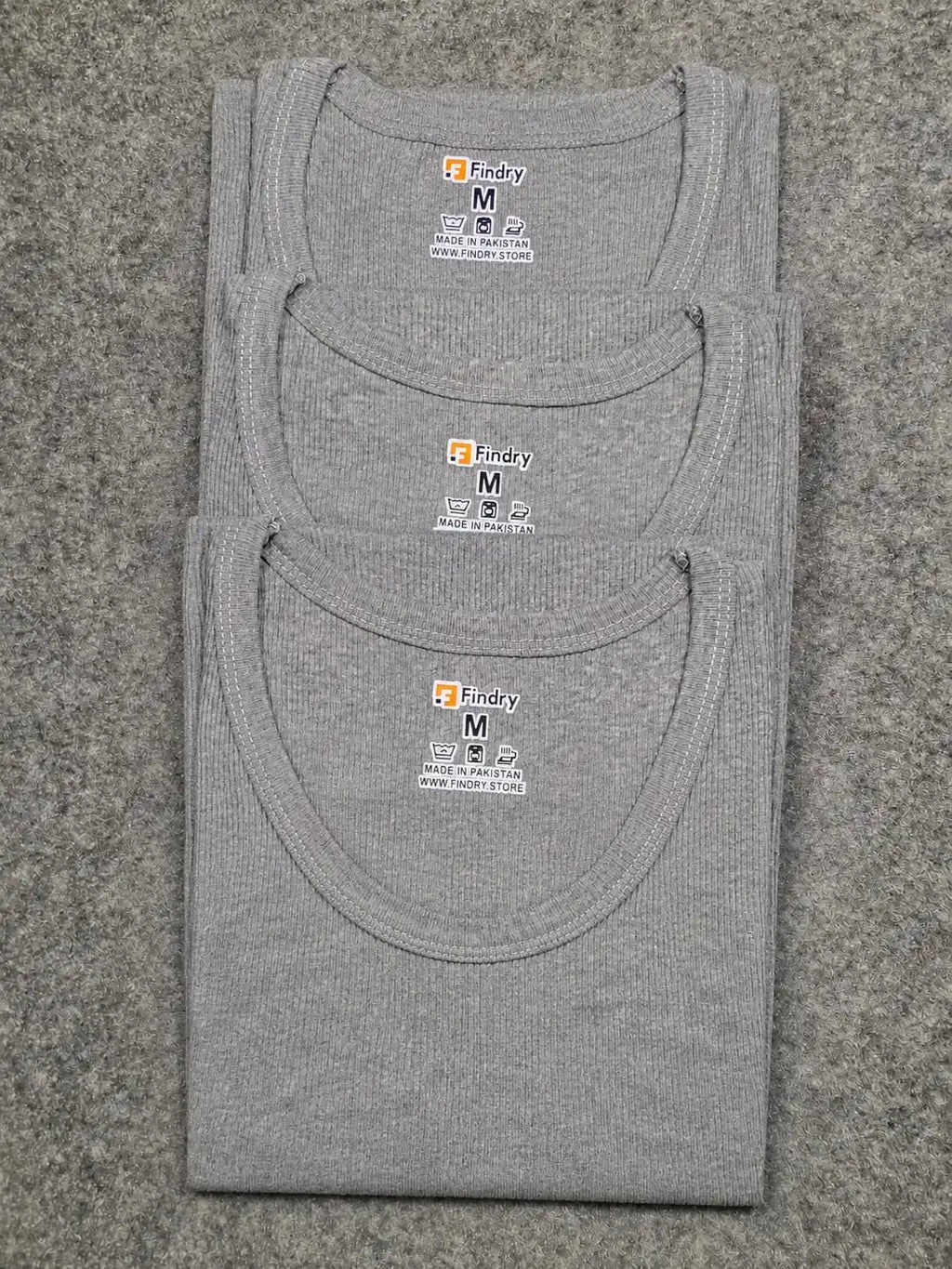 grey tank top