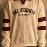 Men’s premium fleece sweatshirt with classic varsity print and contrast collar